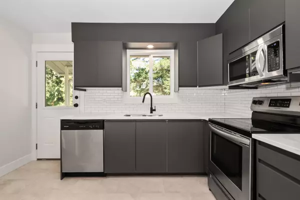 63797 Beech AVE Hope, BC V0X 1L2