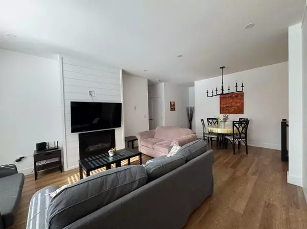 Hope, BC V0X 1L2,63866 Beech AVE