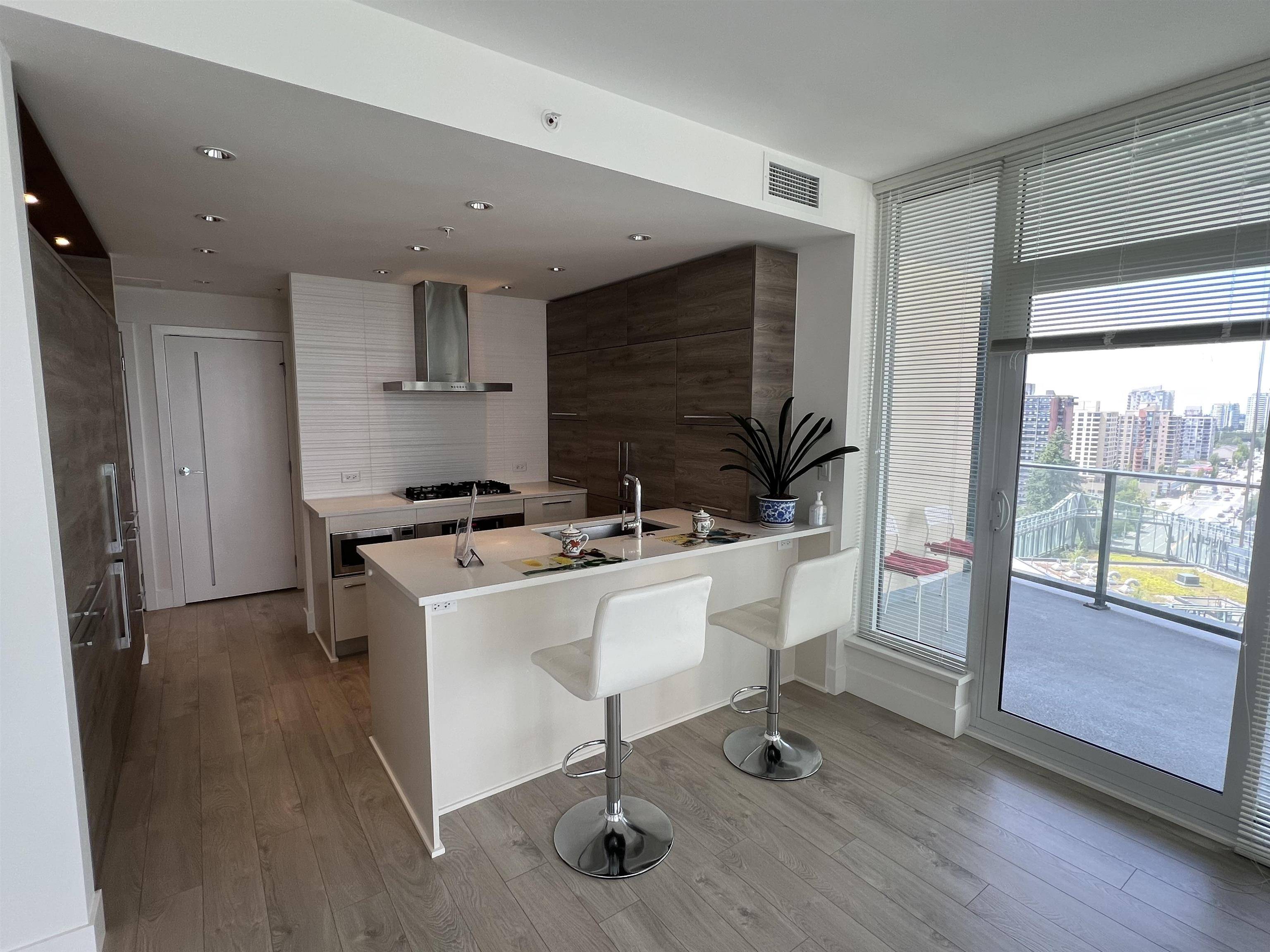 Burnaby, BC V3N 0G9,7388 Kingsway AVE #1702