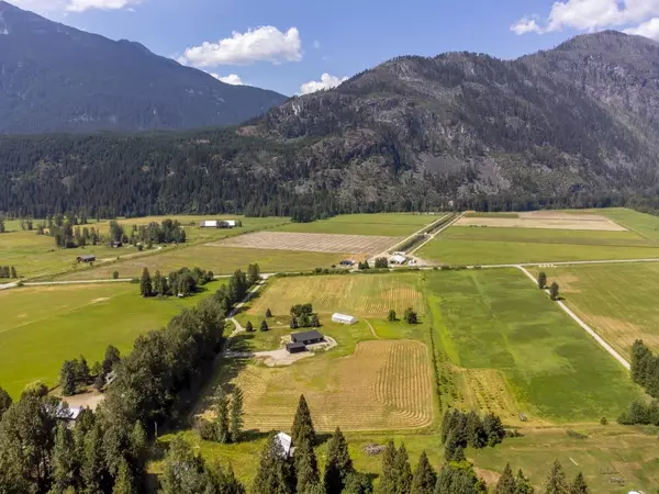 Pemberton, BC V0N 2L2,3085 Lois RD