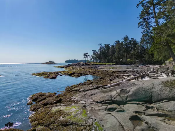 Gabriola Island, BC V0N 1P0,Lot C Ellis RD