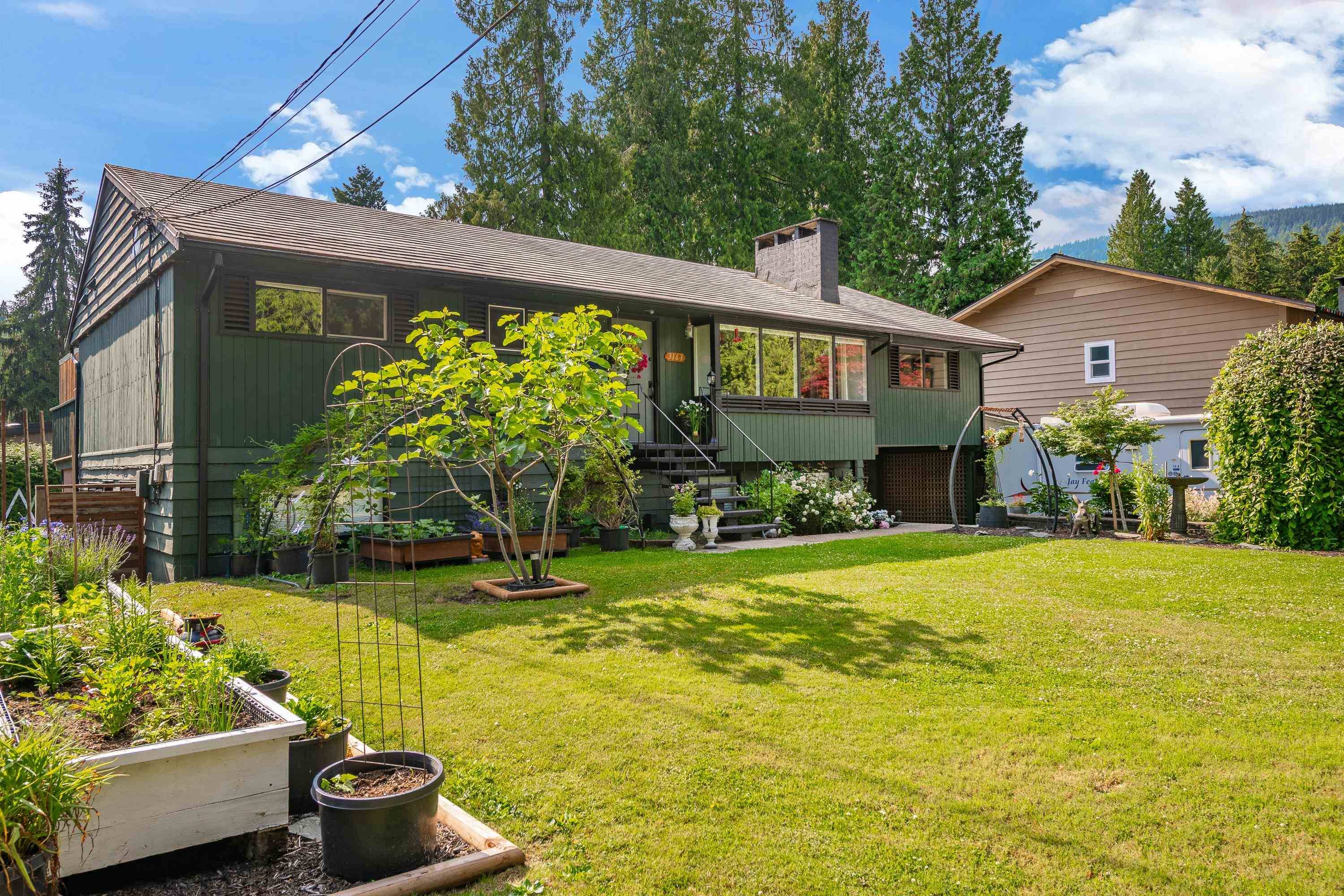 3163 Tennyson CRES, North Vancouver, BC V7K 2A9
