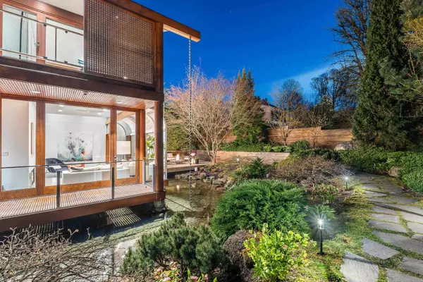 Vancouver, BC V6P 1S6,1299 W 57th AVE