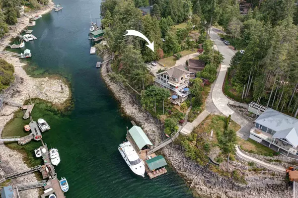 Halfmoon Bay, BC V7Z 1G4,10054 Wescan RD