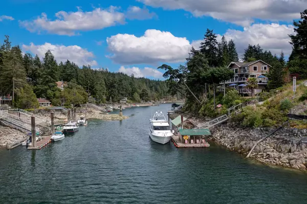 Halfmoon Bay, BC V7Z 1G4,10054 Wescan RD