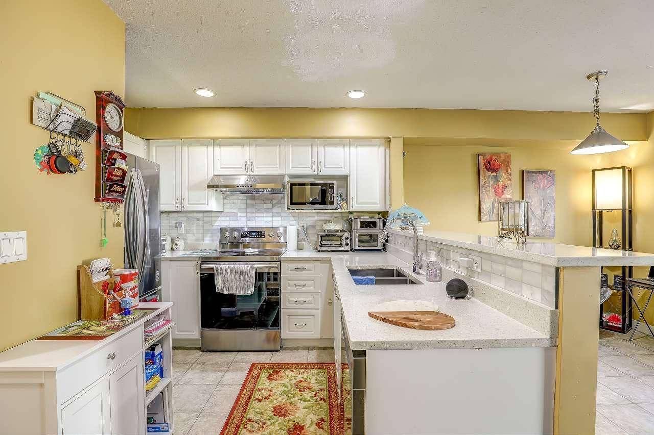 16388 85 AVE #9 Surrey, BC V4N 5G2