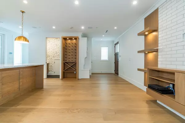 Vancouver, BC V5P 1W2,2047 E 51 AVE