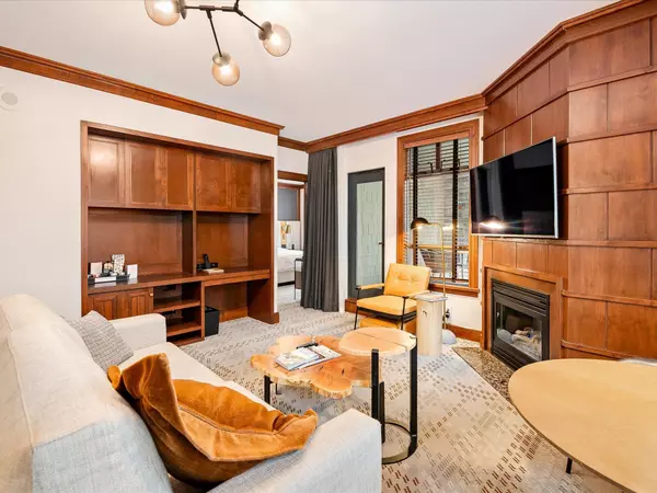 Whistler, BC V8E 0Y4,4591 Blackcomb WAY #252