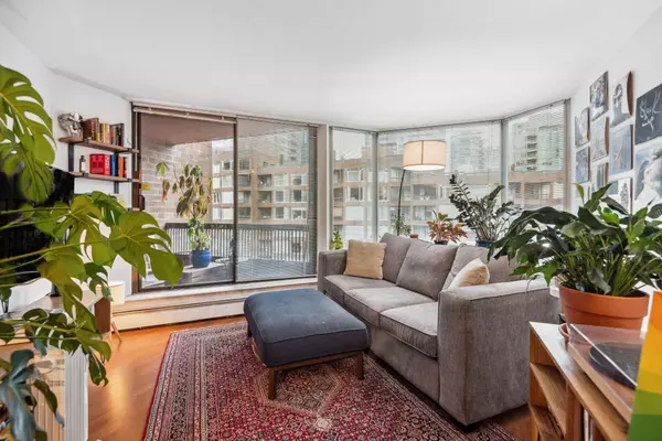 Vancouver, BC V6Z 2B8,1330 Burrard ST #615