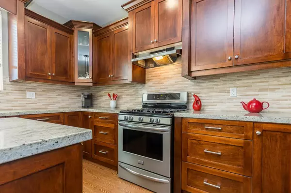 Abbotsford, BC V4X 0A9,27886 Maclure RD