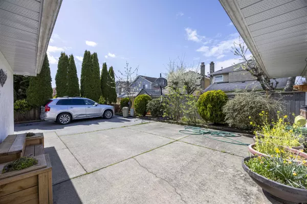 Richmond, BC V7C 1C1,5500 Westminster HWY