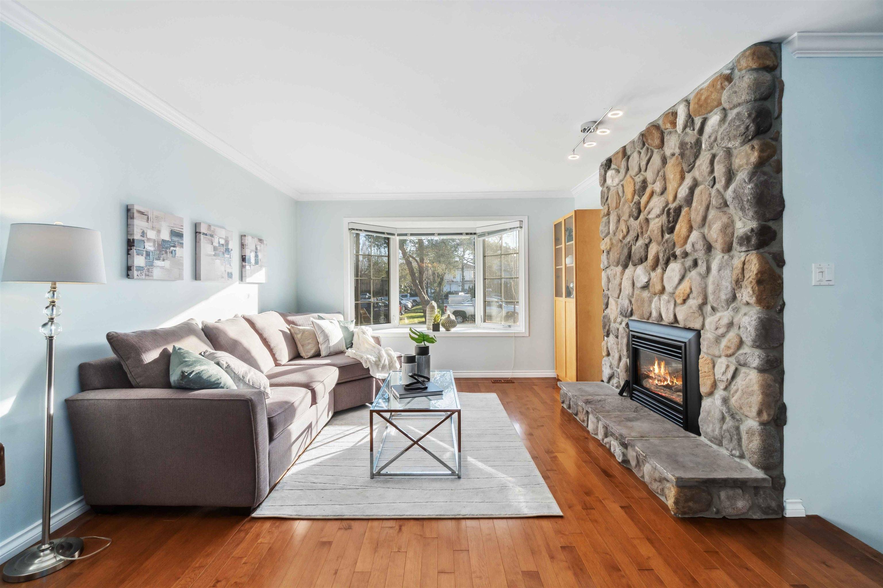 Richmond, BC V7E 4L1,11171 Schooner CT