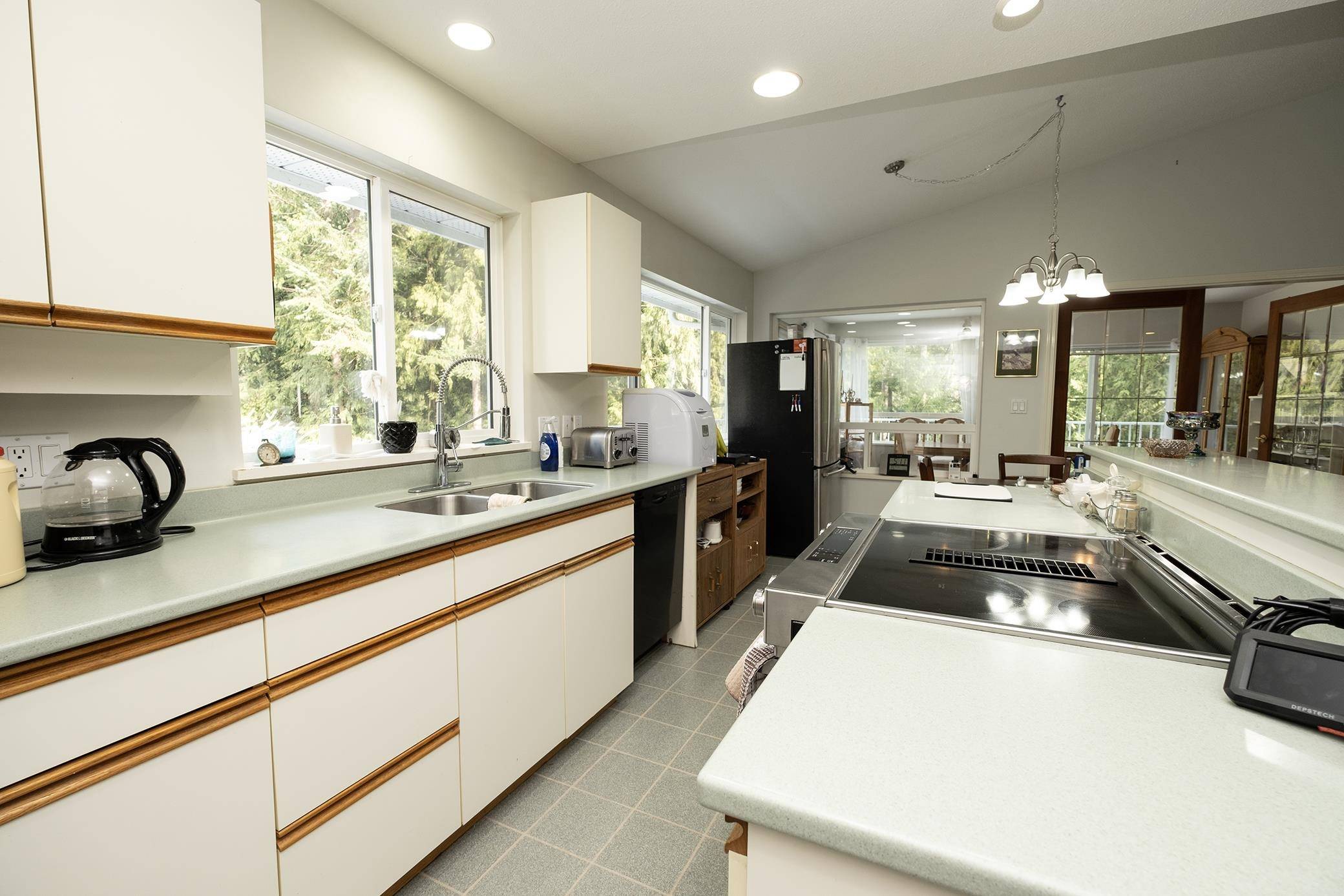 12599 Chris WAY Pender Harbour, BC V0N 2H1