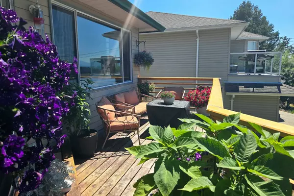 Sechelt, BC V7Z 0N9,5448 Kensington RD