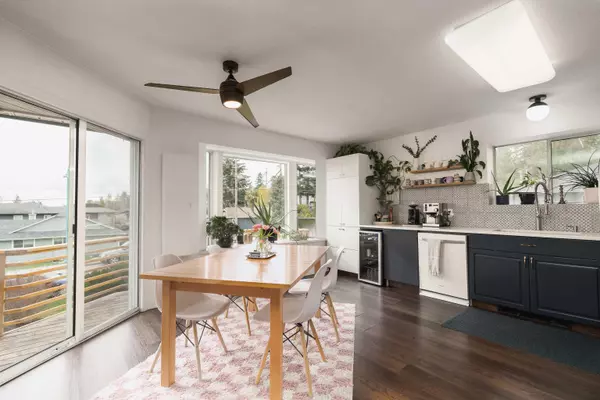 Sechelt, BC V7Z 0N9,5448 Kensington RD