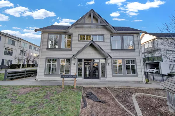 Surrey, BC V3W 2Z6,8168 136a ST #159