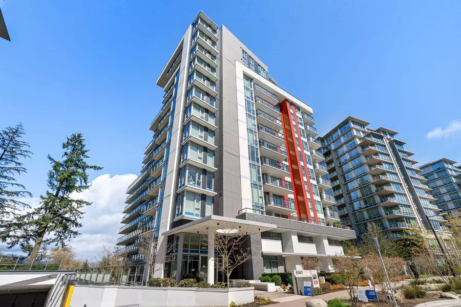 8940 University CRES #1106, Burnaby, BC V5A 0E7