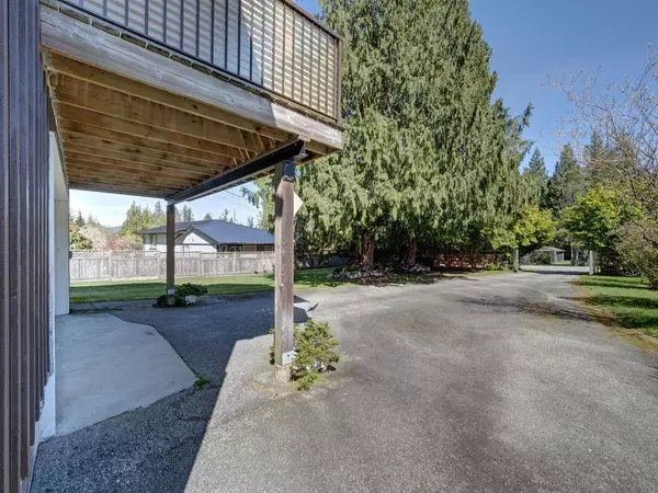 Pender Harbour, BC V0N 2H1,12577 Warnock RD