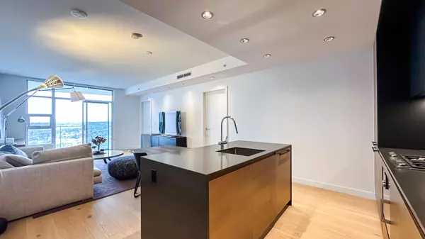 Vancouver, BC V6Z 0G7,1289 Hornby ST #4209