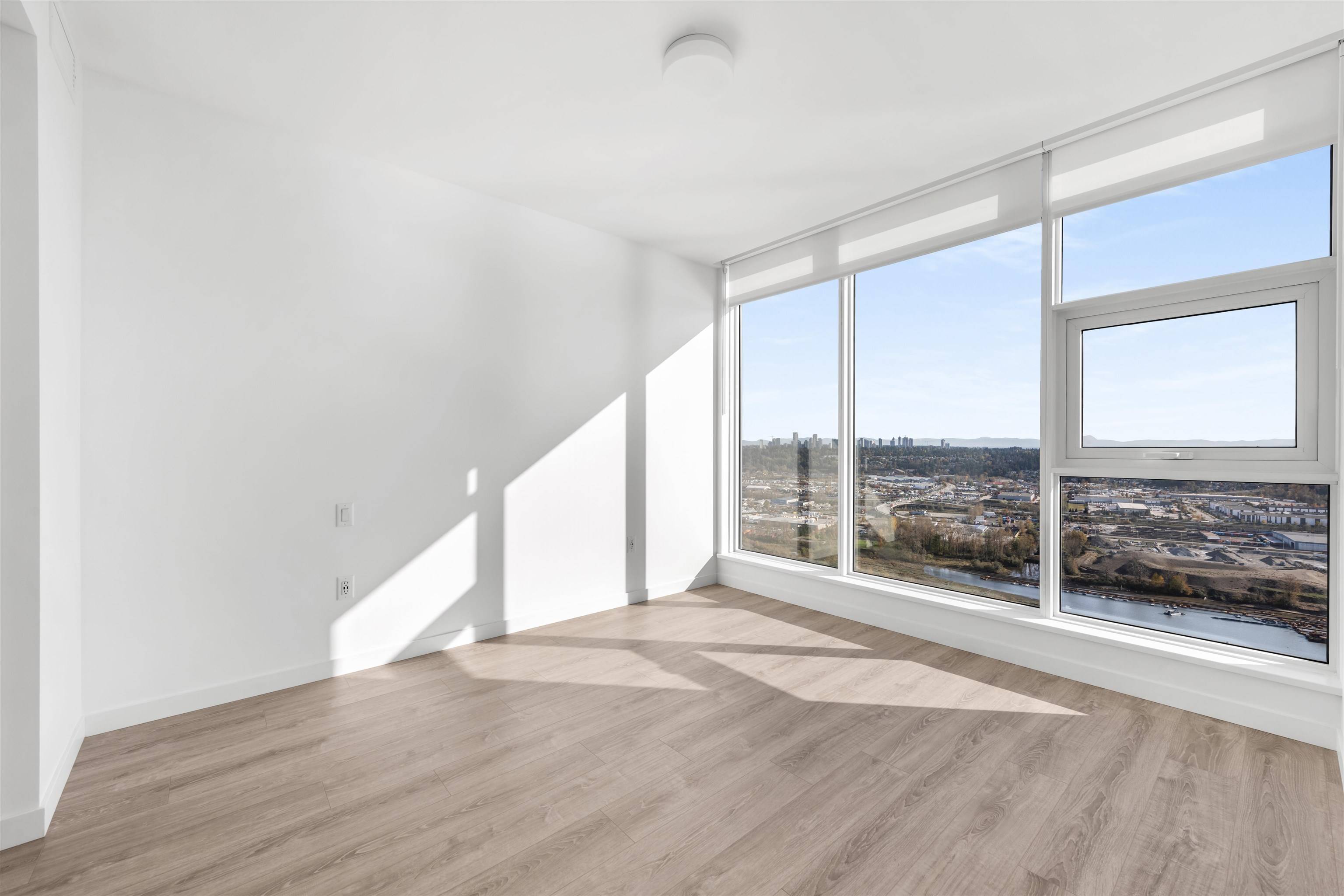680 Quayside DR #4008 New Westminster, BC V3M 0P2