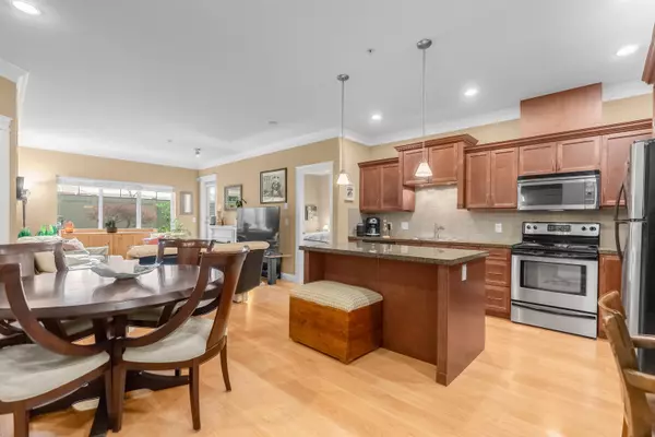 Maple Ridge, BC V2X 3H6,22150 Dewdney Trunk RD #109