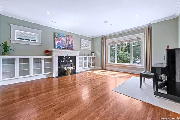 Vancouver, BC V6H 2A8,1255 W 26th AVE