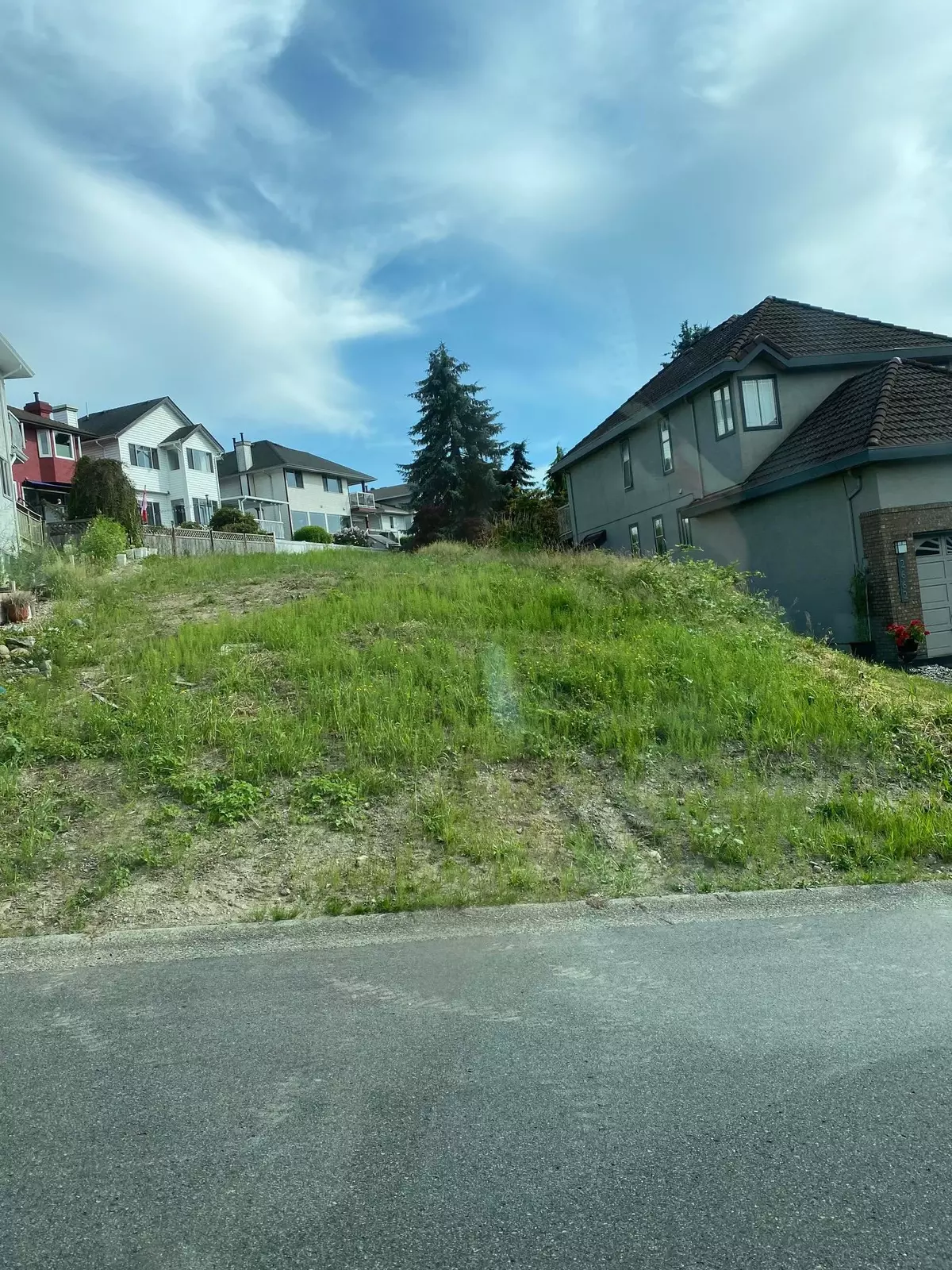 Port Coquitlam, BC V3C 5Y8,2658 Klassen CT