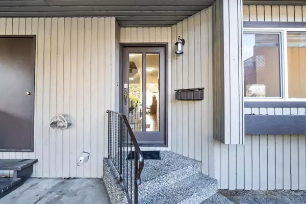 Abbotsford, BC V2S 6G9,32917 Amicus PL #17