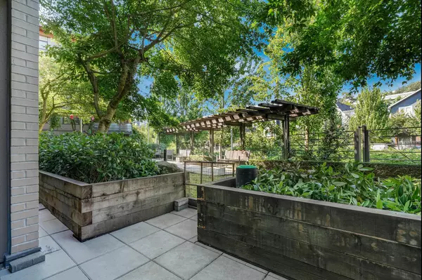 Vancouver, BC V5S 0A8,3163 Riverwalk AVE #101