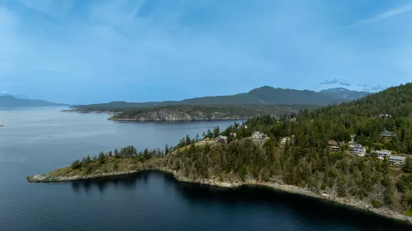 Garden Bay, BC V0N 1S1,4247 Orca RD