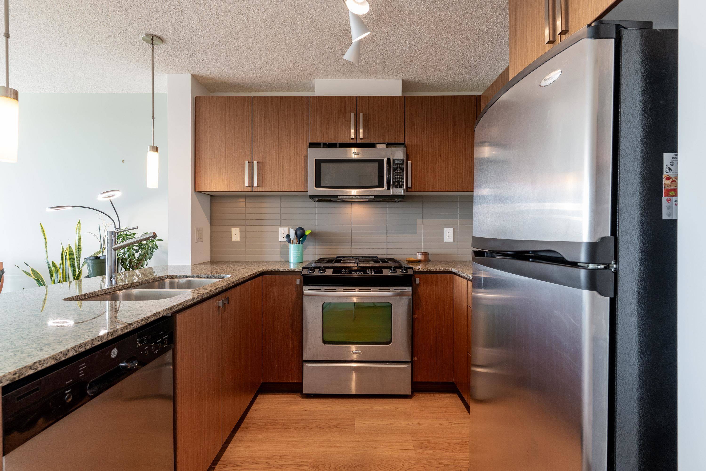 Burnaby, BC V3J 0A4,9888 Cameron ST #2603