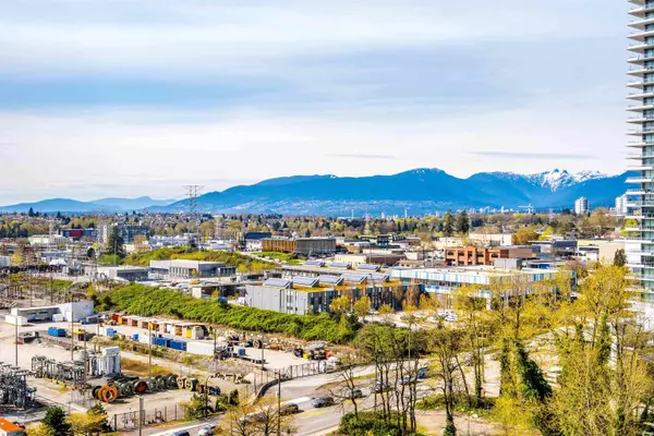 4168 Lougheed HWY #1306, Burnaby, BC V5C 0N9