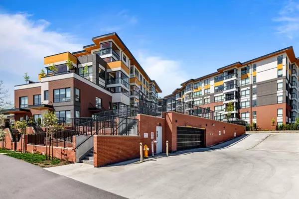 11639 227 ST #402, Maple Ridge, BC V2X 9B2