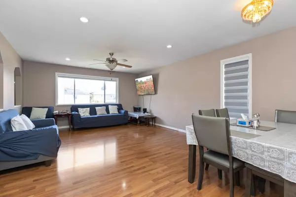 Abbotsford, BC V2T 5H9,2854 Gardner CT