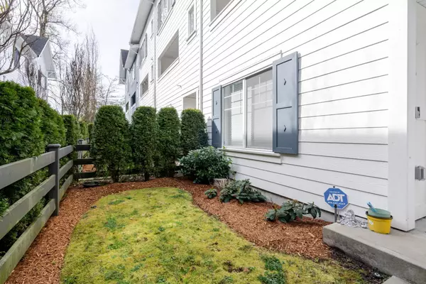 Surrey, BC V3Z 0X1,158 171 ST #60