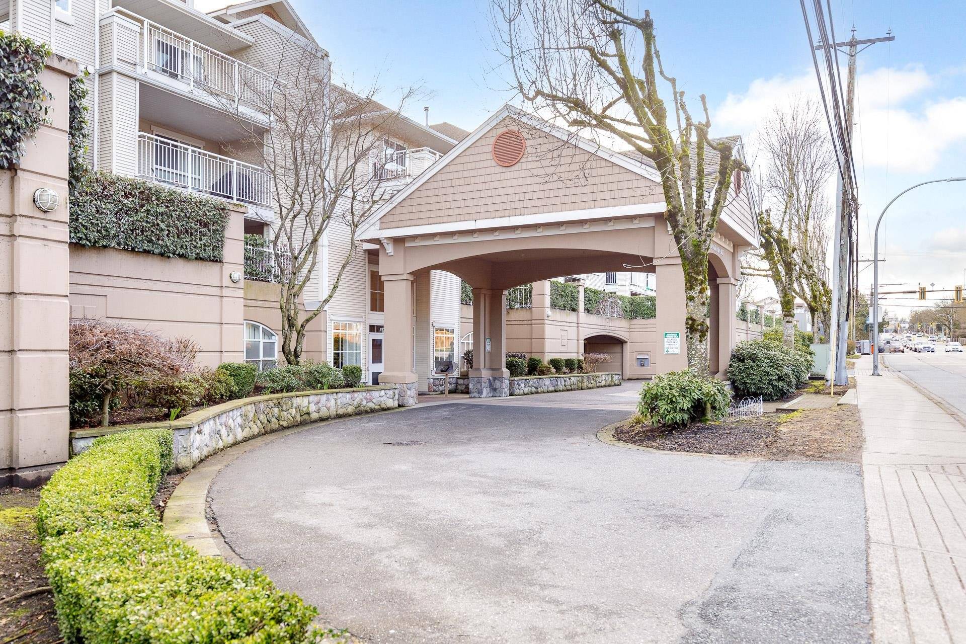 Langley, BC V2T 2T1,19750 64 AVE #203