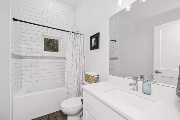 Abbotsford, BC V4X 1X3,32560 Downes RD