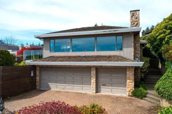 West Vancouver, BC V7W 1A9,4231 Rockridge CRES
