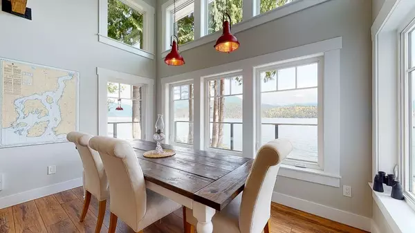 1980 Thornbrough RD Gibsons, BC V0N 1V6