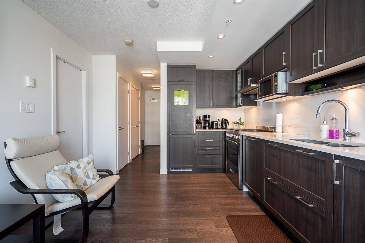 5665 Boundary RD #2703 Vancouver, BC V5R 0E4