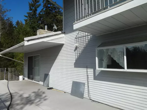 Halfmoon Bay, BC V7Z 1B9,11682 Sunshine Coast HWY
