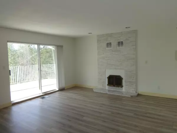 Halfmoon Bay, BC V7Z 1B9,11682 Sunshine Coast HWY