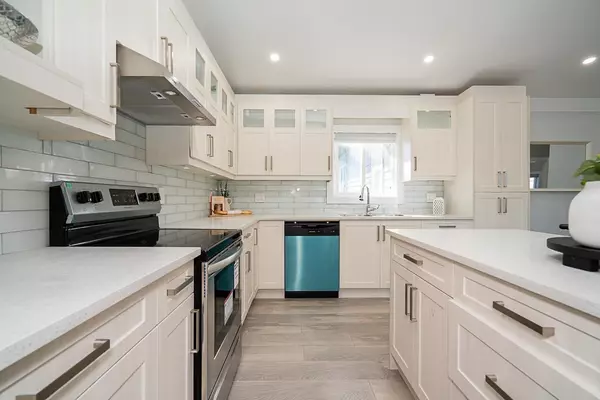 Surrey, BC V4A 4E3,1675 136 ST