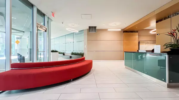 Vancouver, BC V6B 0E4,565 Smithe ST #2004