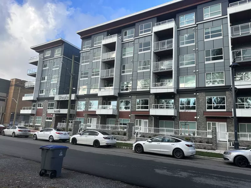 14225 103a AVE #605, Surrey, BC V3W 0T1