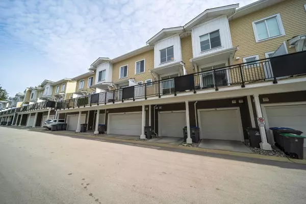 Surrey, BC V3Z 1J3,16561 17a AVE #50