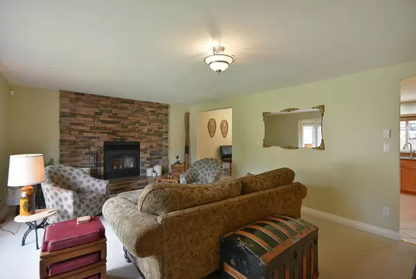 Sechelt, BC V7Z 0M3,5475 Carnaby PL
