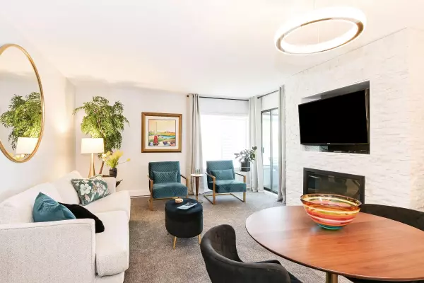 1355 Winter ST #302, White Rock, BC V4B 3Y2