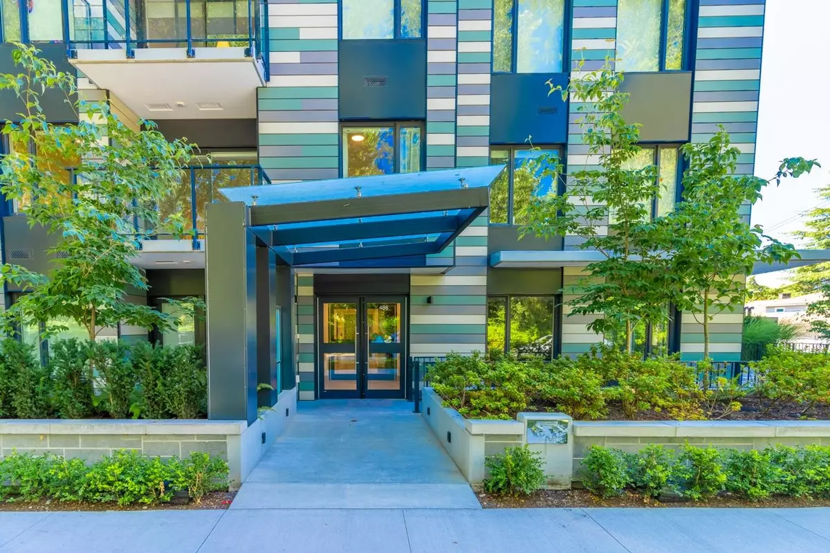 Vancouver, BC V5X 1V5,488 W 58th AVE #209