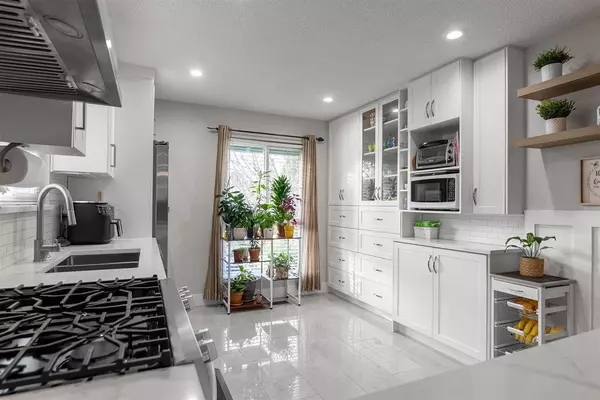 Surrey, BC V3W 7M6,12859 68a AVE
